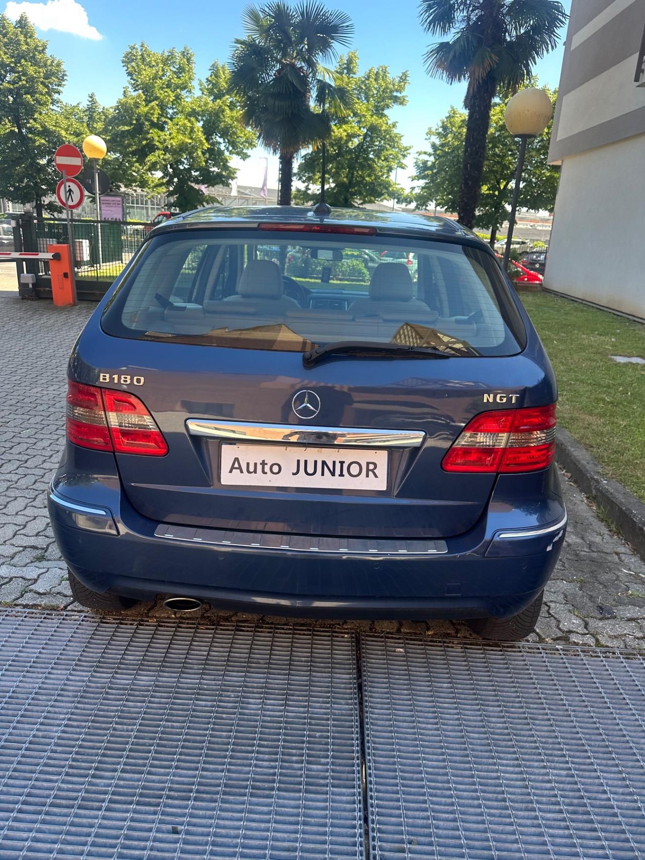 Mercedes-benz B 180 NGT BlueEFFICIENCY Premium