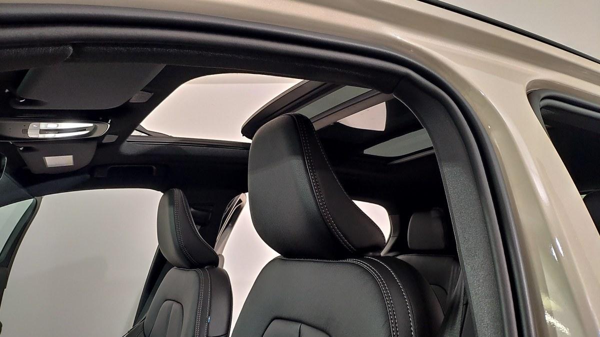 VOLVO Xc40 B3 Mild Hybrid Automatico Ultra Dark