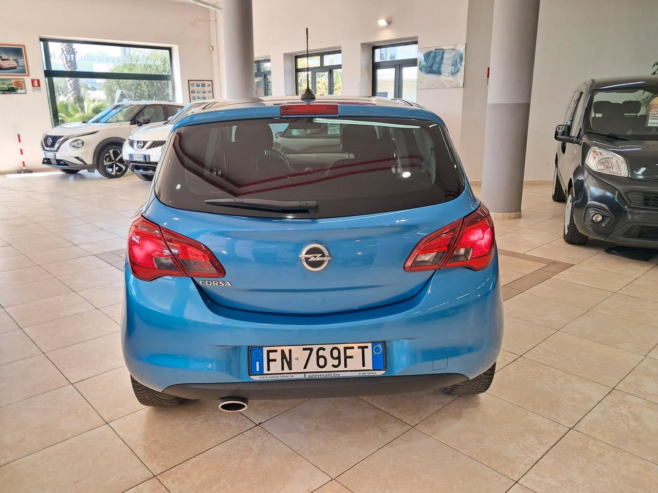 Opel Corsa 1.4 90CV GPL Tech 5 porte Advance B-Color