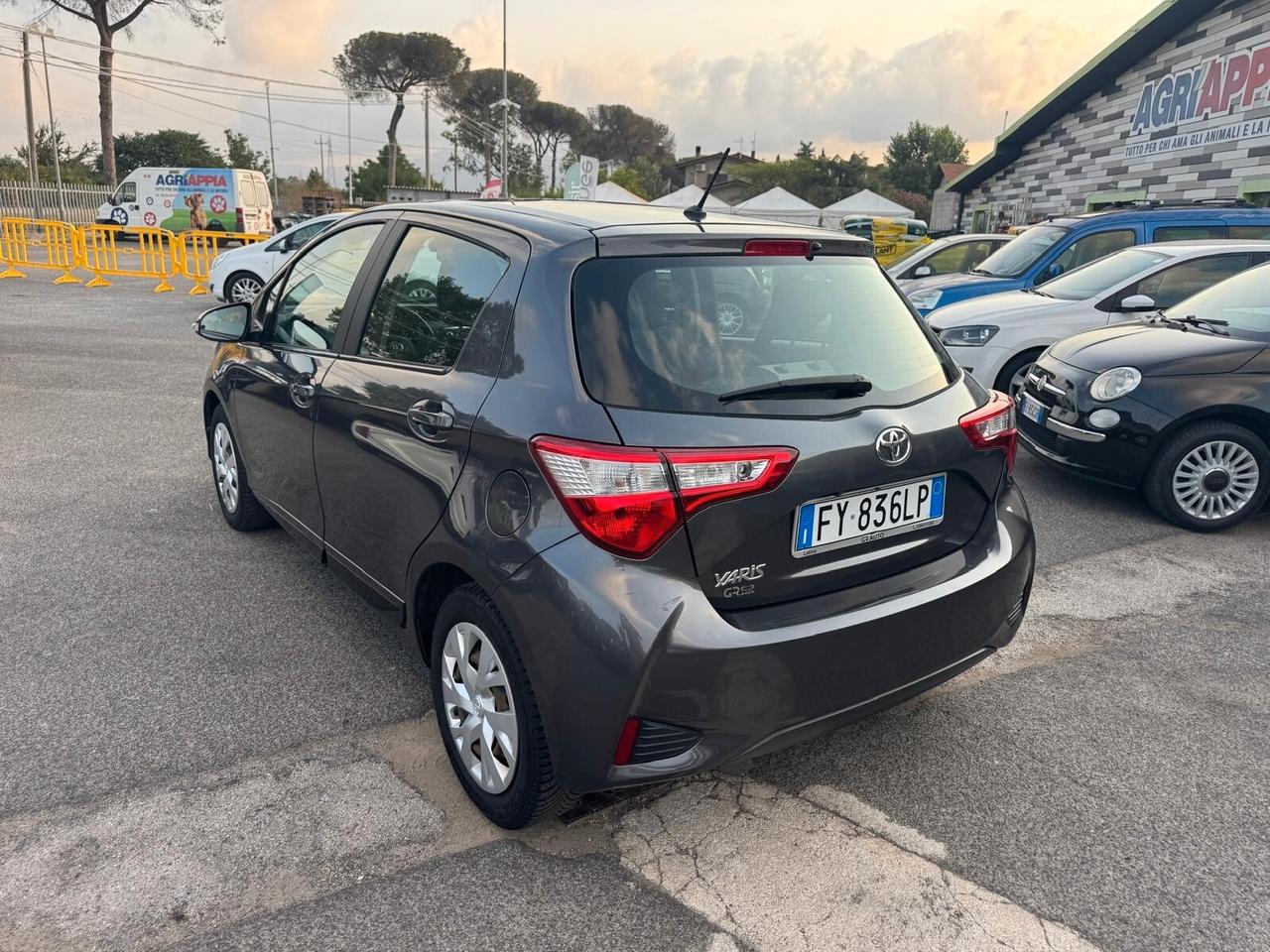 Toyota Yaris 1.0 BENZ 72CV 5P ACTIVE FULL OPTIONAL 2019