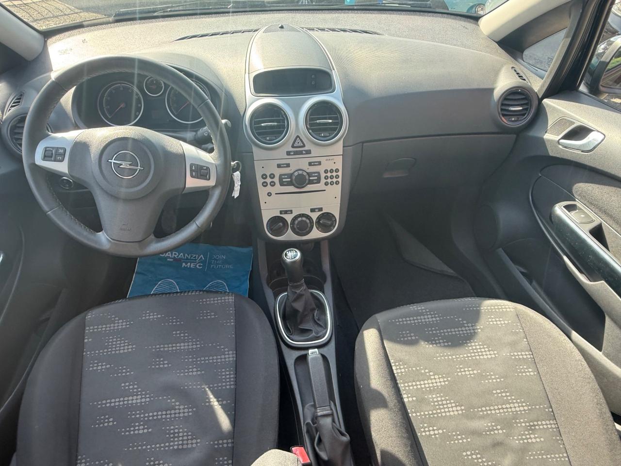 Opel Corsa 1.2 5 porte Cosmo