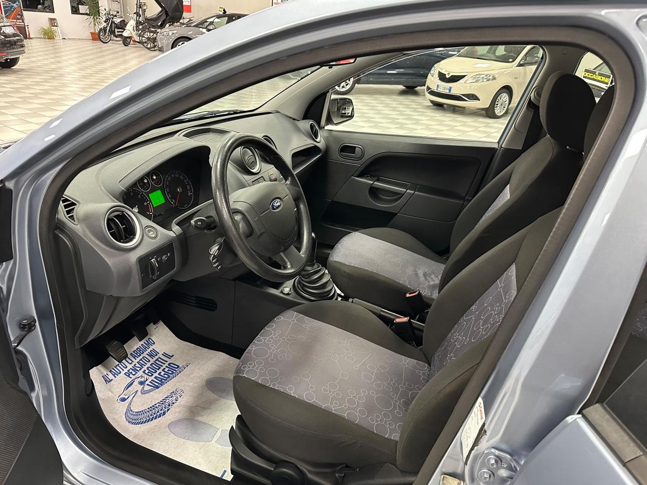 Ford Fiesta 1.2 16V 5p. Titanium