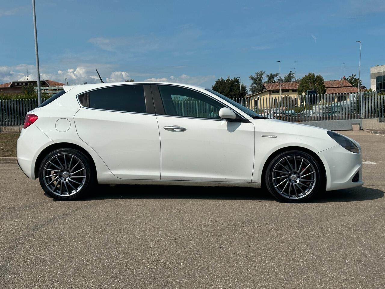 Alfa Romeo Giulietta 1.4 Turbo MultiAir Progression - 24 Mesi di Garanzia