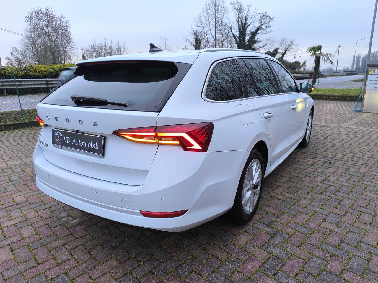 Skoda Octavia 2.0 TDI EVO SCR 150 CV DSG Wagon Style