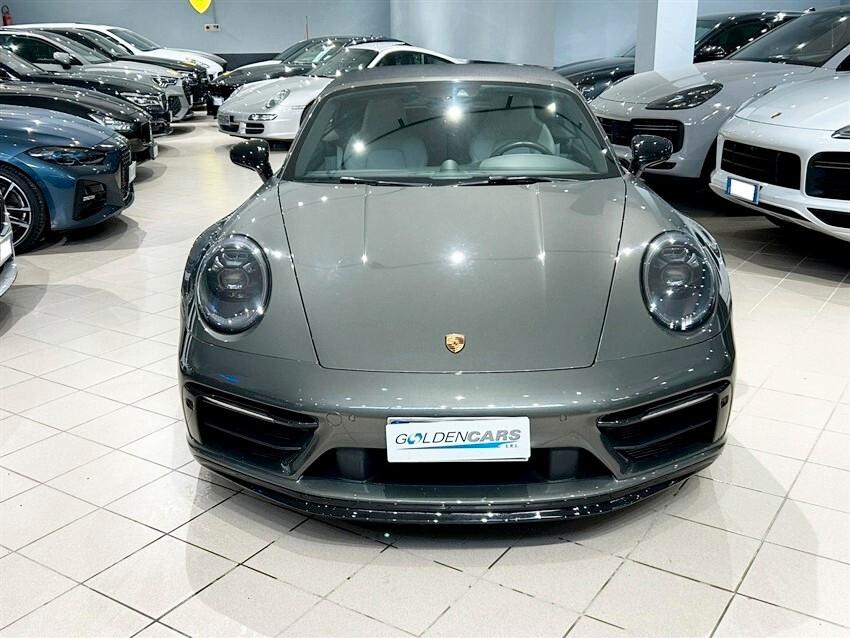 Porsche 911 Carrera 2 GTS Cabriolet