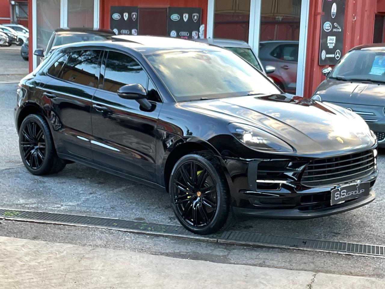 Macan 3.0 S-unipro-rate-black pack-strafull