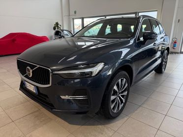VOLVO XC60 B4 (d) AWD Geartronic Momentum Pro