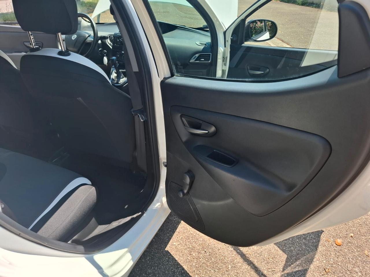 Lancia Ypsilon 1.2 GPL 126.000 KM NEOPATENTATI
