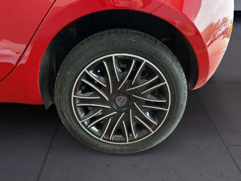 Lancia Ypsilon III 2015 1.0 hybrid Gold s&s 70cv