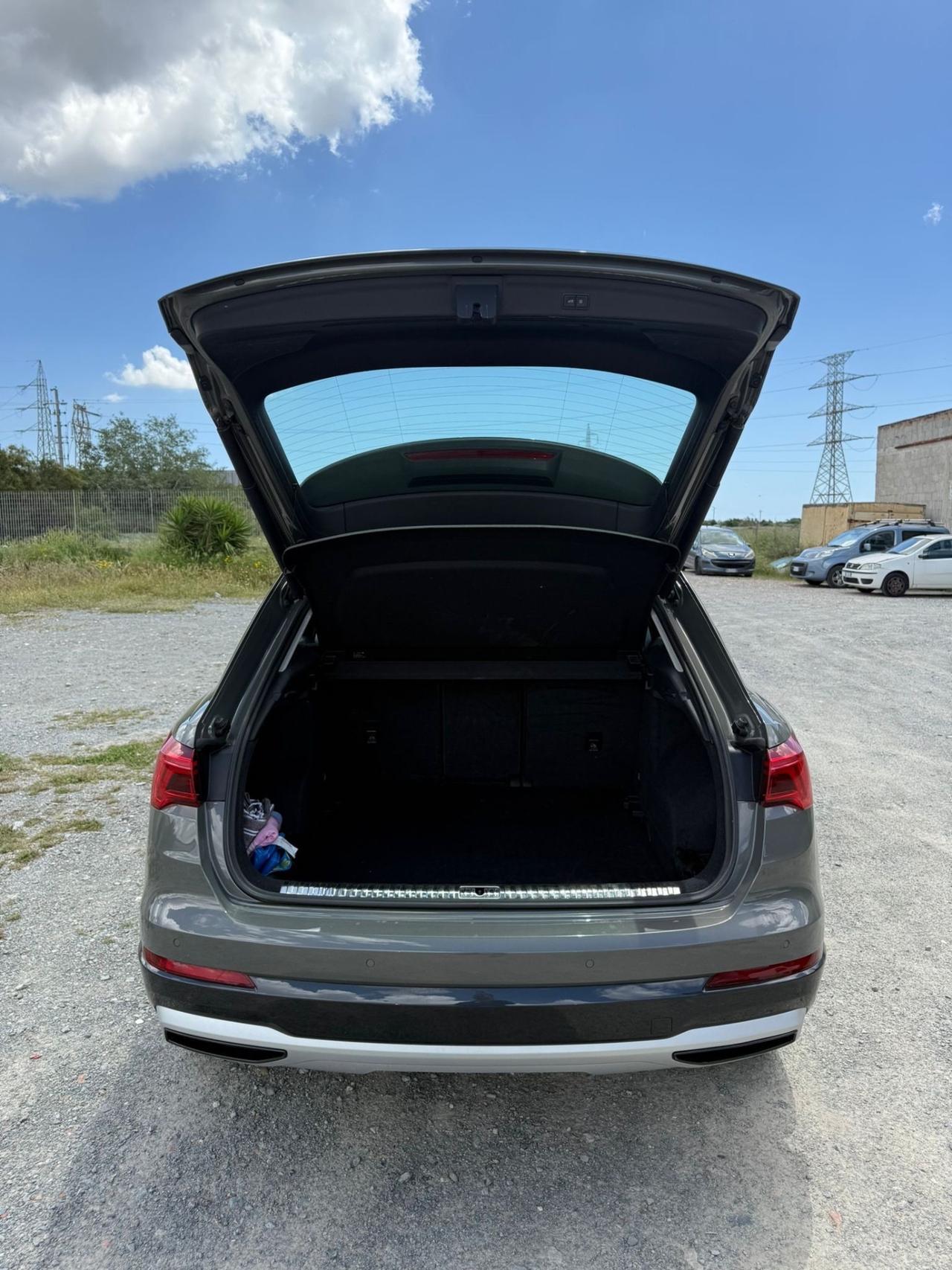 Audi Q3 35 TDI Sportback S tronic S-Line