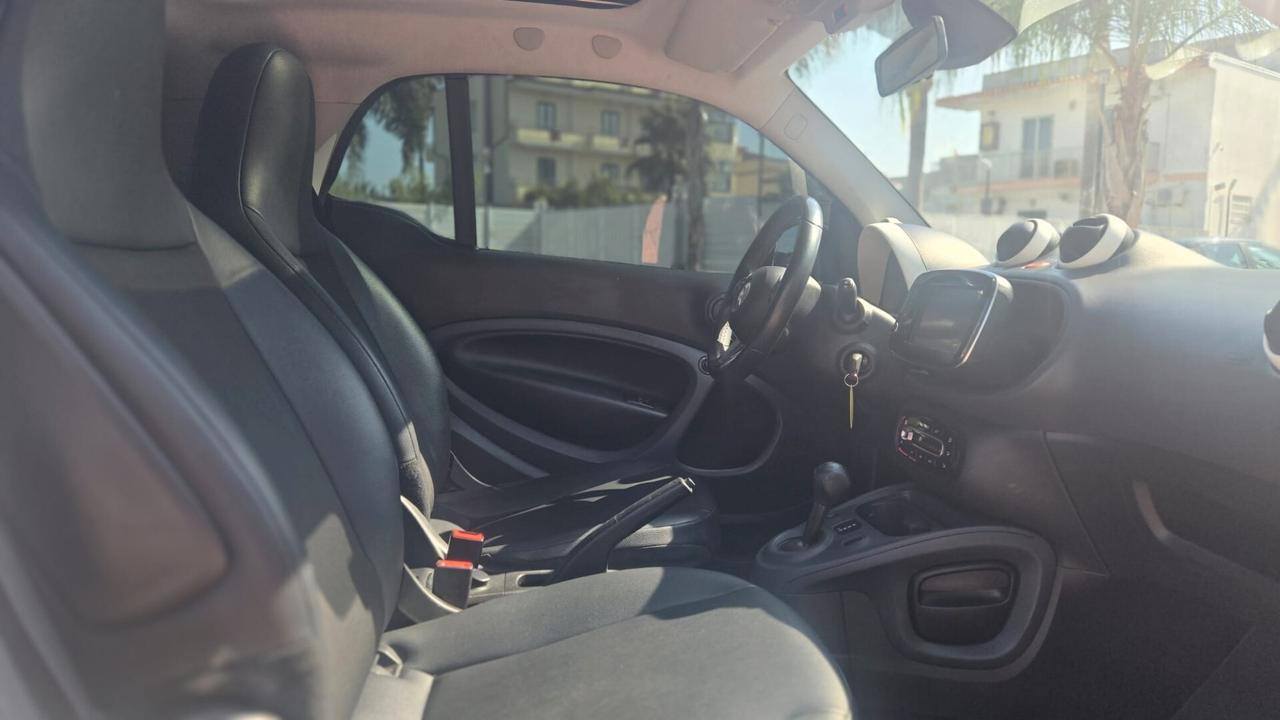 smart forTwo 1.0 Passion 71CV twinamic Uff Italy Nav Led Pelle