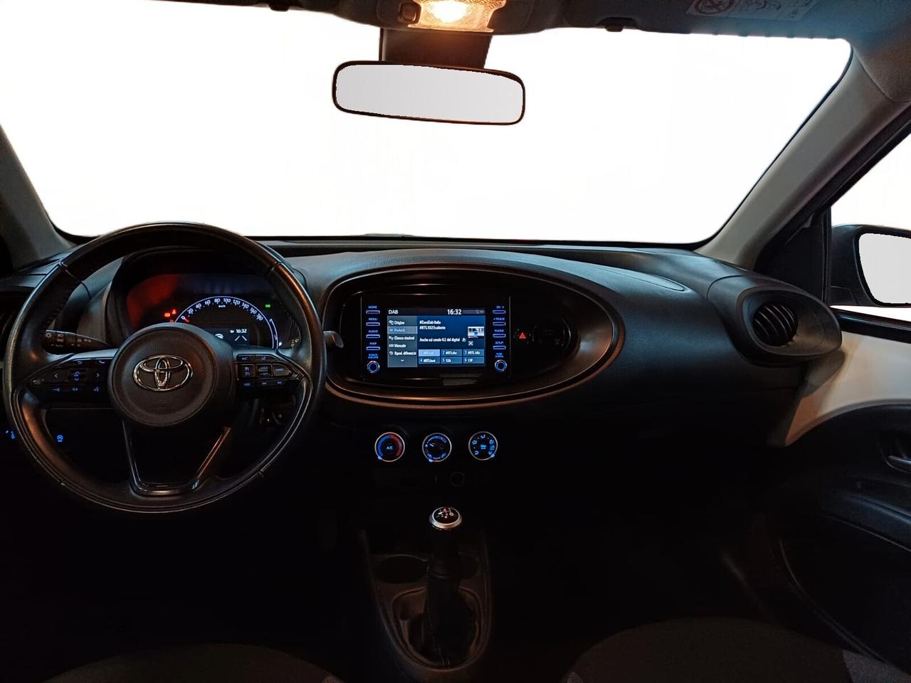 Toyota Aygo X 1.0 Manuale Active | da €180,00 al mese