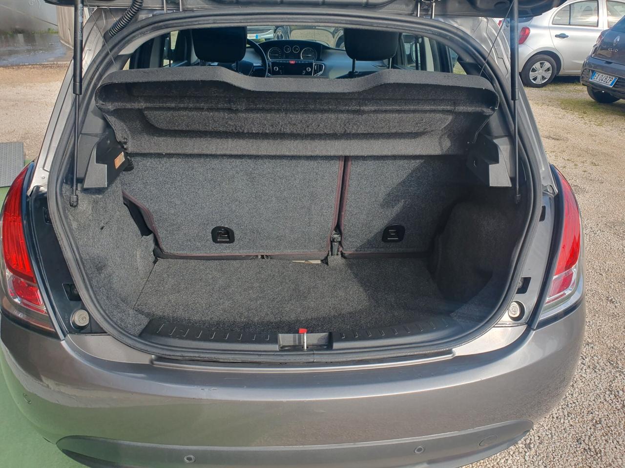 Lancia Ypsilon 1.3 MJT 16V 95 CV 5 porte S&S Gold