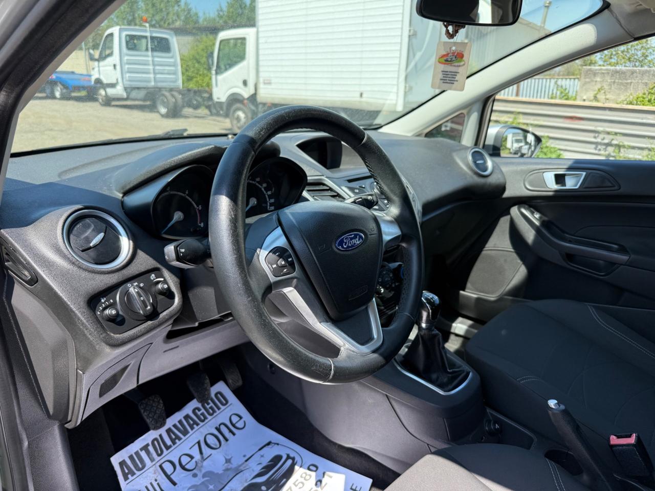 Ford Fiesta 1.5 TDCi 75CV 5 porte