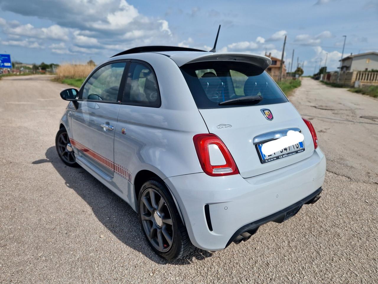 Abarth 500 1.4 Turbo T-Jet MTA Custom