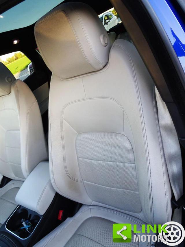 JAGUAR E-Pace 2.0 AWD aut. R-Dynamic S