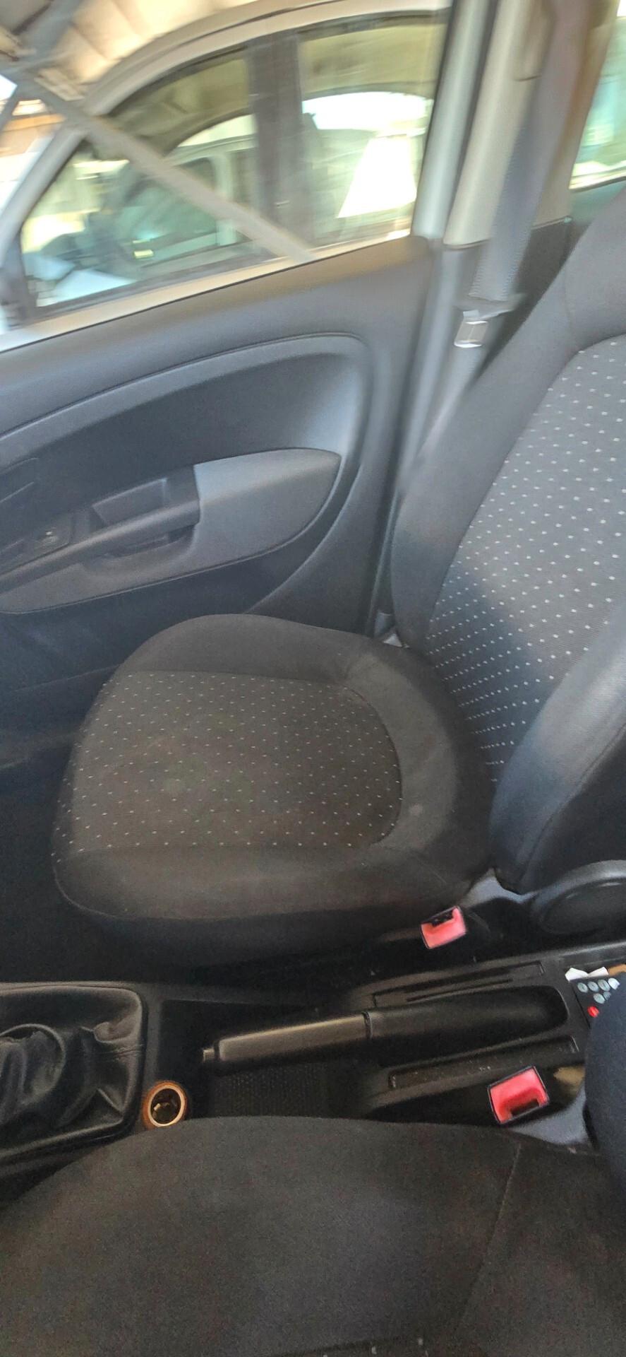 Fiat Grande Punto 1.3 MJT 75 CV 3 porte Active