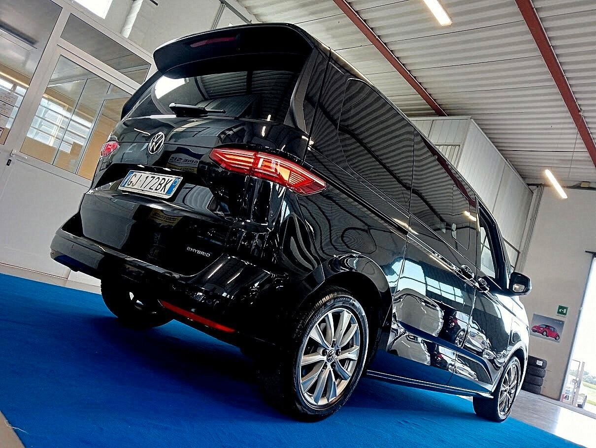 Volkswagen T7 Multivan 1.4 TSI eHYBRID 218cv PHEV LIFE DSG 7POSTI PRONTA CONS