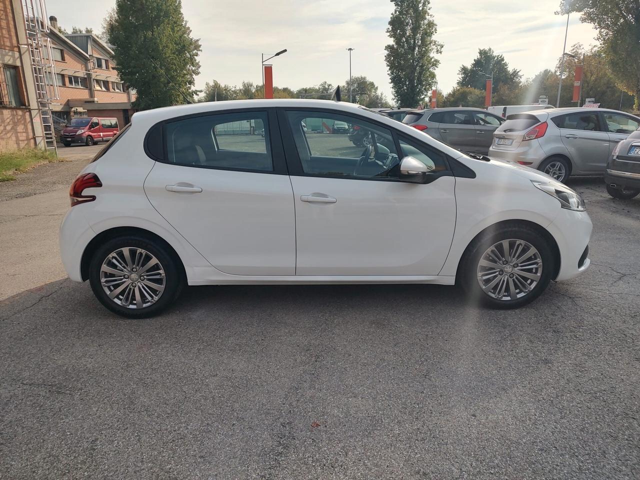 Peugeot 208 PureTech 82 5p. GPL Access, BENZINA\GPL, OK NEOPATENTATI