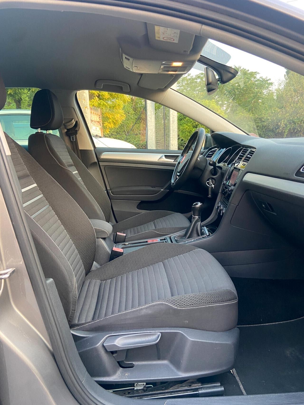 Volkswagen Golf VII 1.6 TDI Highline (KM Cerificati)