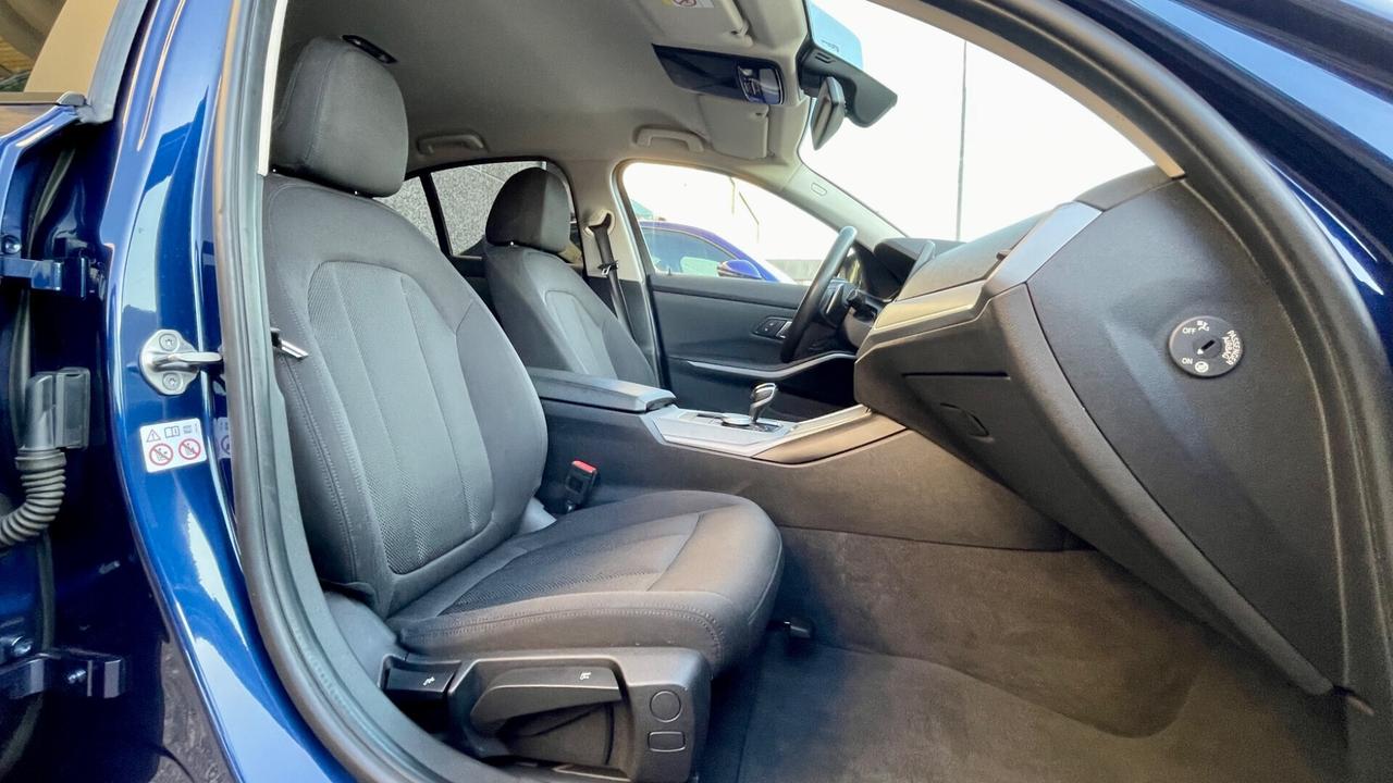 BMW 320D 2.0 ADVANTAGE 190CV - FULL LED, CAR PLAY