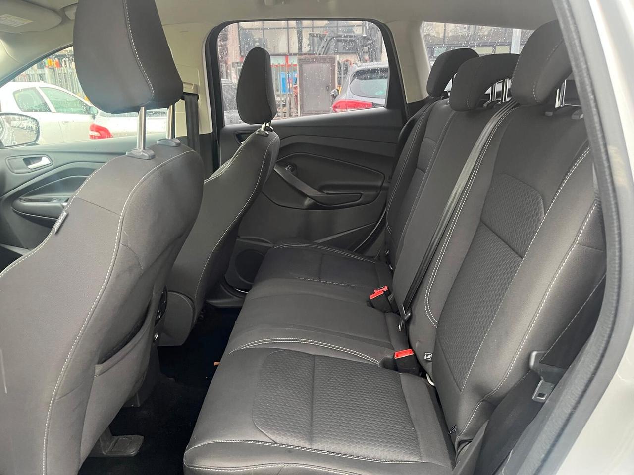 Ford Kuga 1.5 TDCI 120 CV