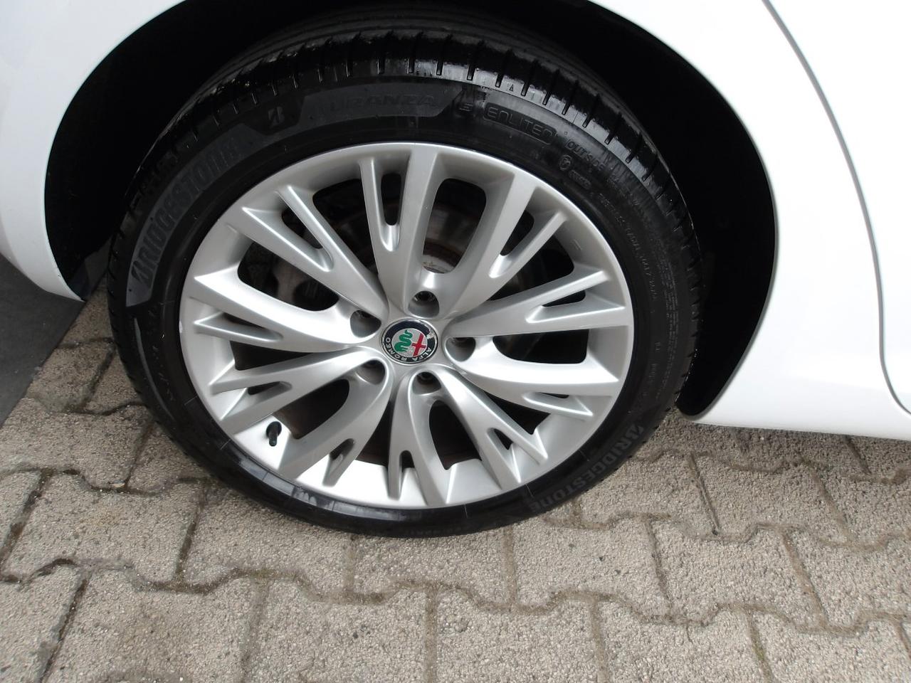 Alfa Romeo Giulietta 1.6 jtdm Super 120cv