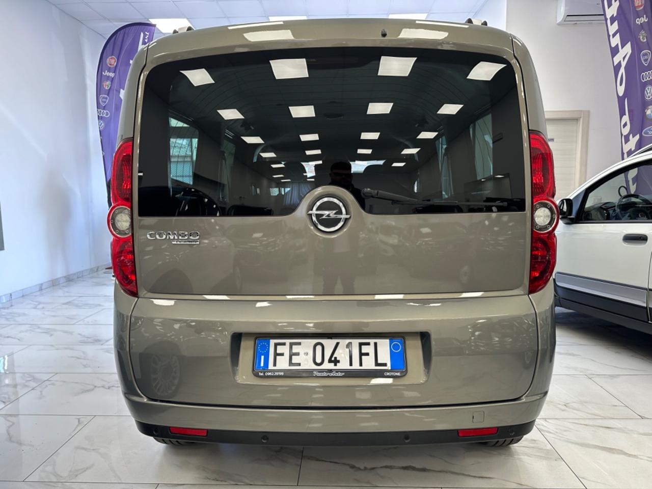 Opel Combo 1.6 CDTi 120CV PL-TN Cosmo