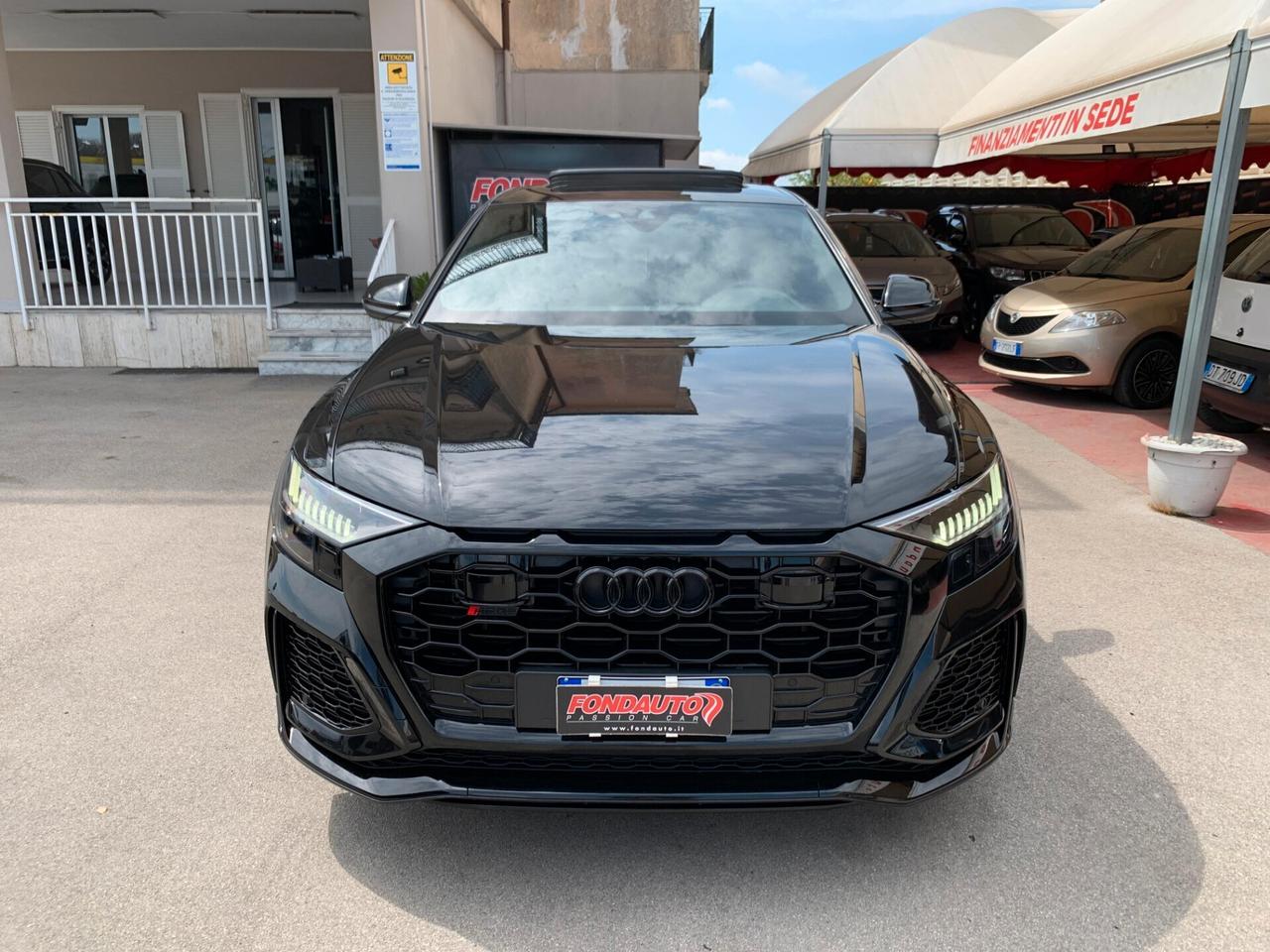 Audi Q8 RS TFSI V8 quattro tiptronic