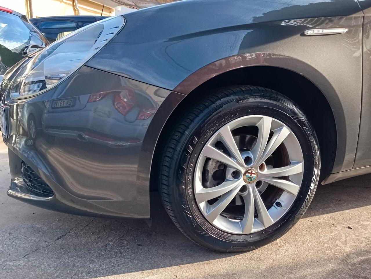 Alfa Romeo Giulietta 1.6 JTDm-2 105 CV Distinctive