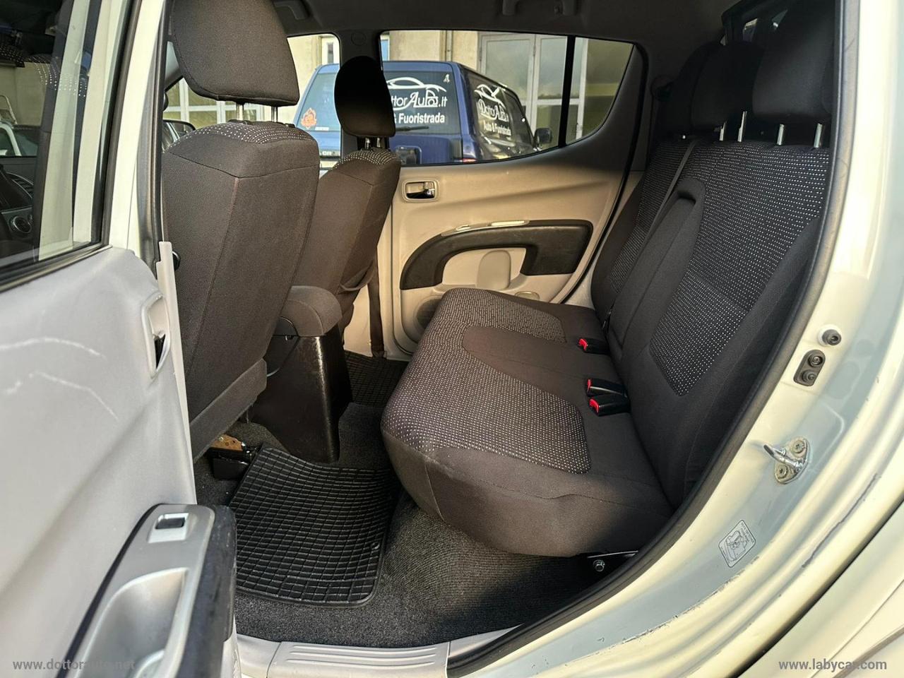 MITSUBISHI L200 2.5 DI-D/178CV DC Intense Plus