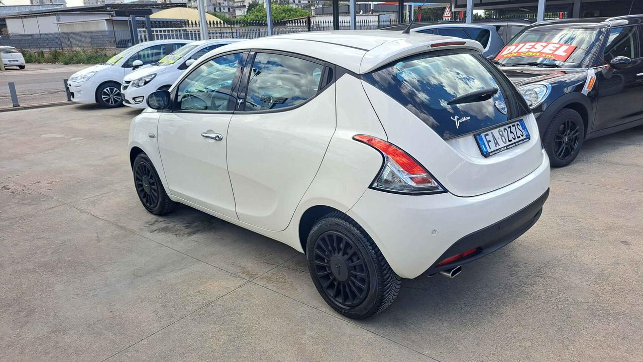 Lancia Ypsilon 1.3 MJT 16V 95 CV S&S Gold