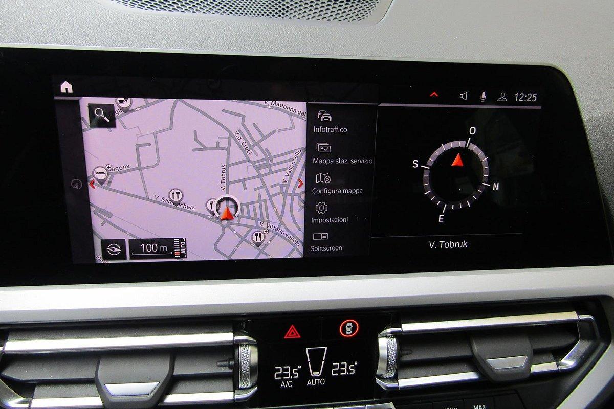BMW 318d 48V Touring Business Advantage