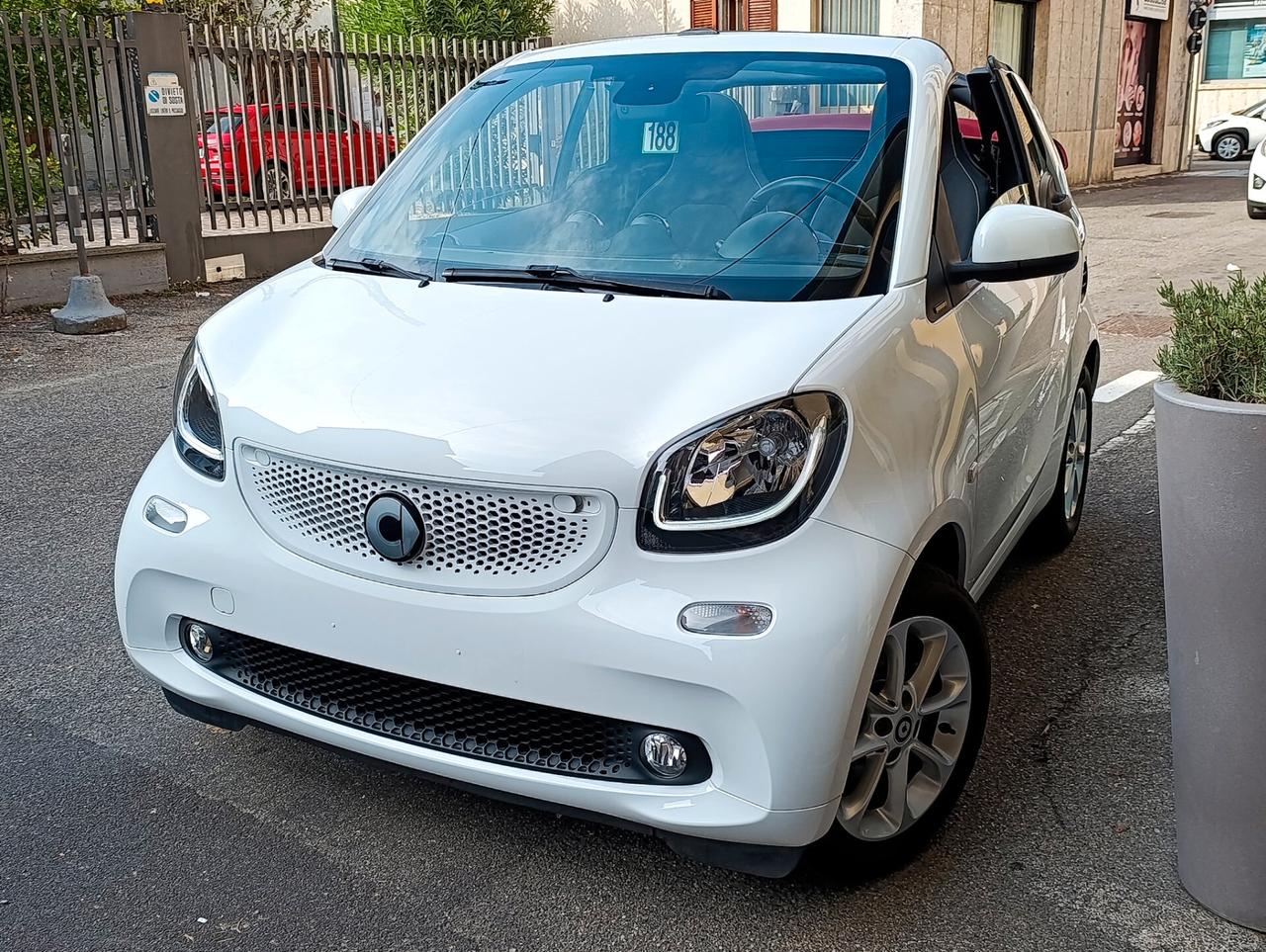 Smart ForTwo 70 1.0 twinamic cabrio Capote Rossa