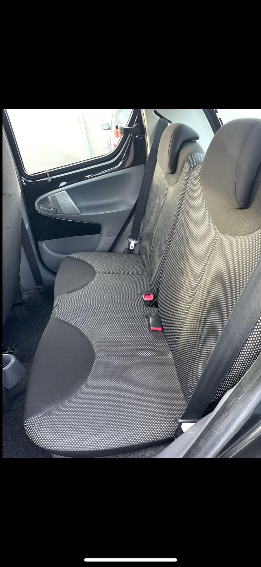 Toyota Aygo 1.0 12V VVT-i 5 porte Lounge Connect MMT