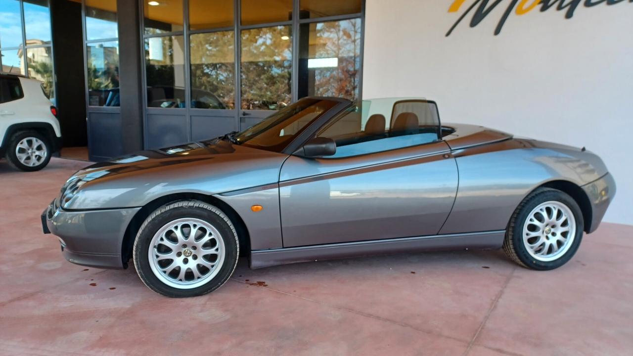 Alfa Romeo GTV Spider 2.0i 16V Twin Spark cat L