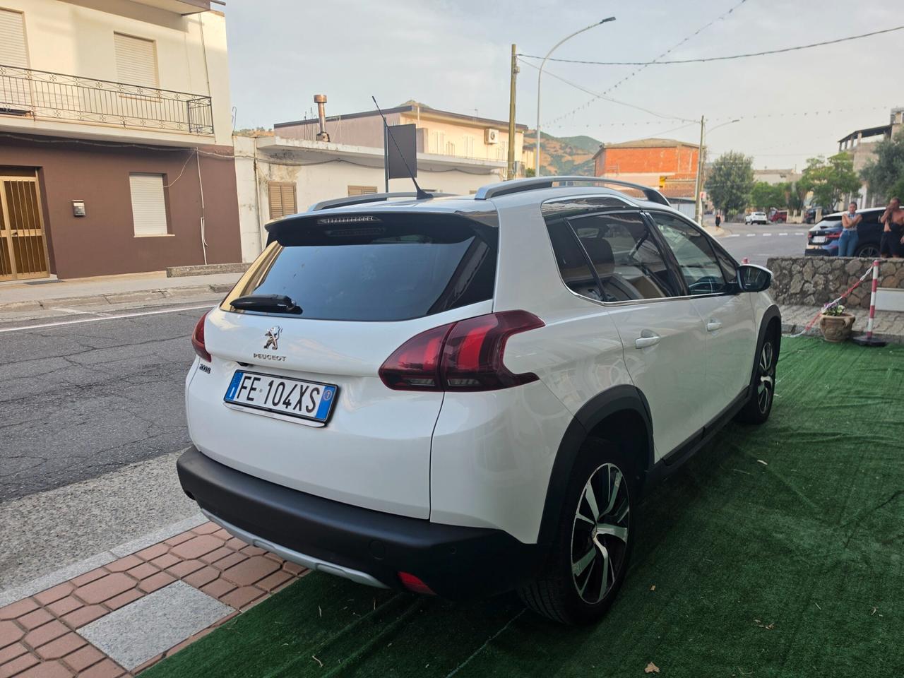 Peugeot 2008 BlueHDi 120 S&S Black Matt