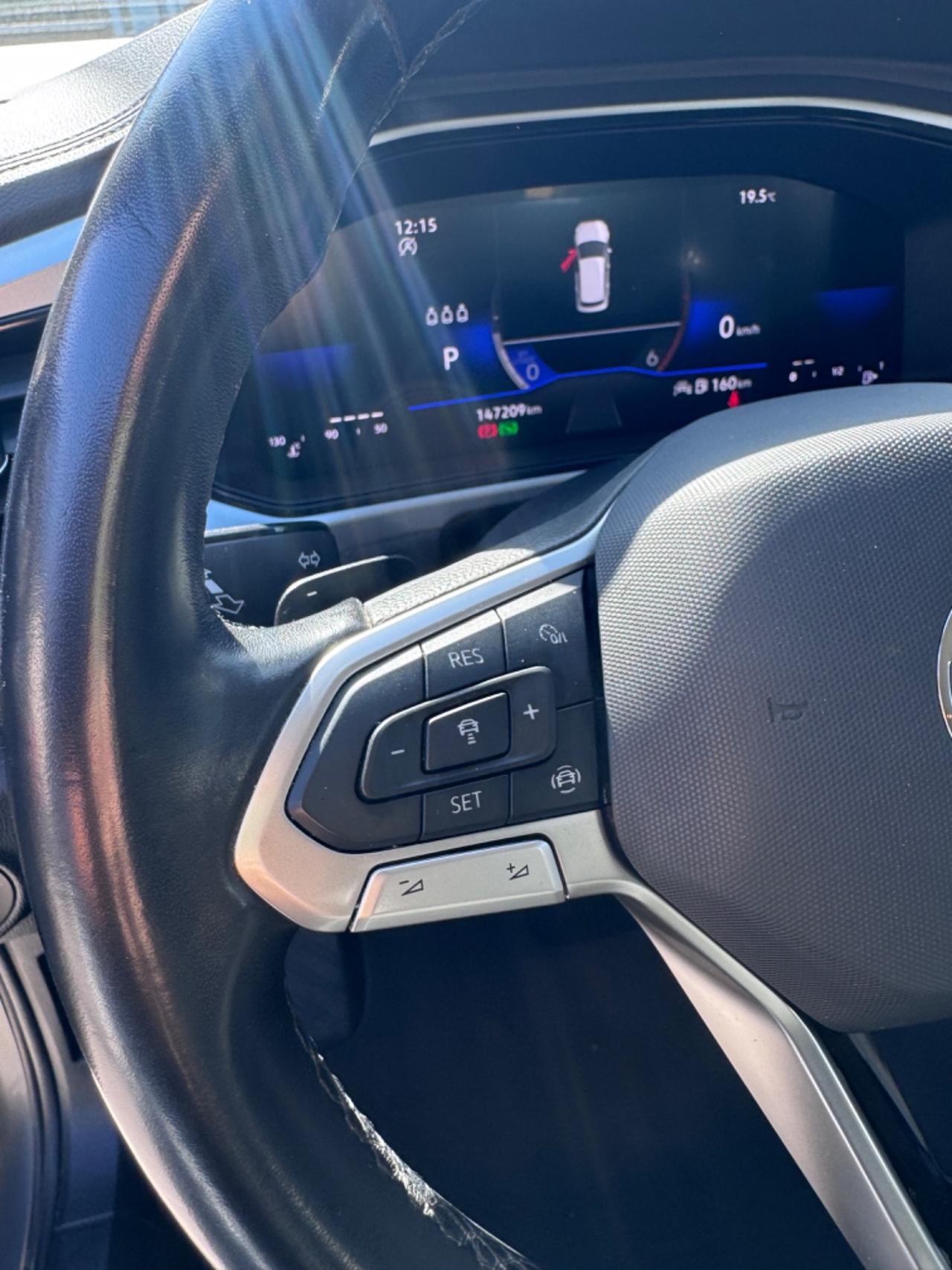 Volkswagen T-Roc 2.0 TDI 150 CV DSG SPORT 2023