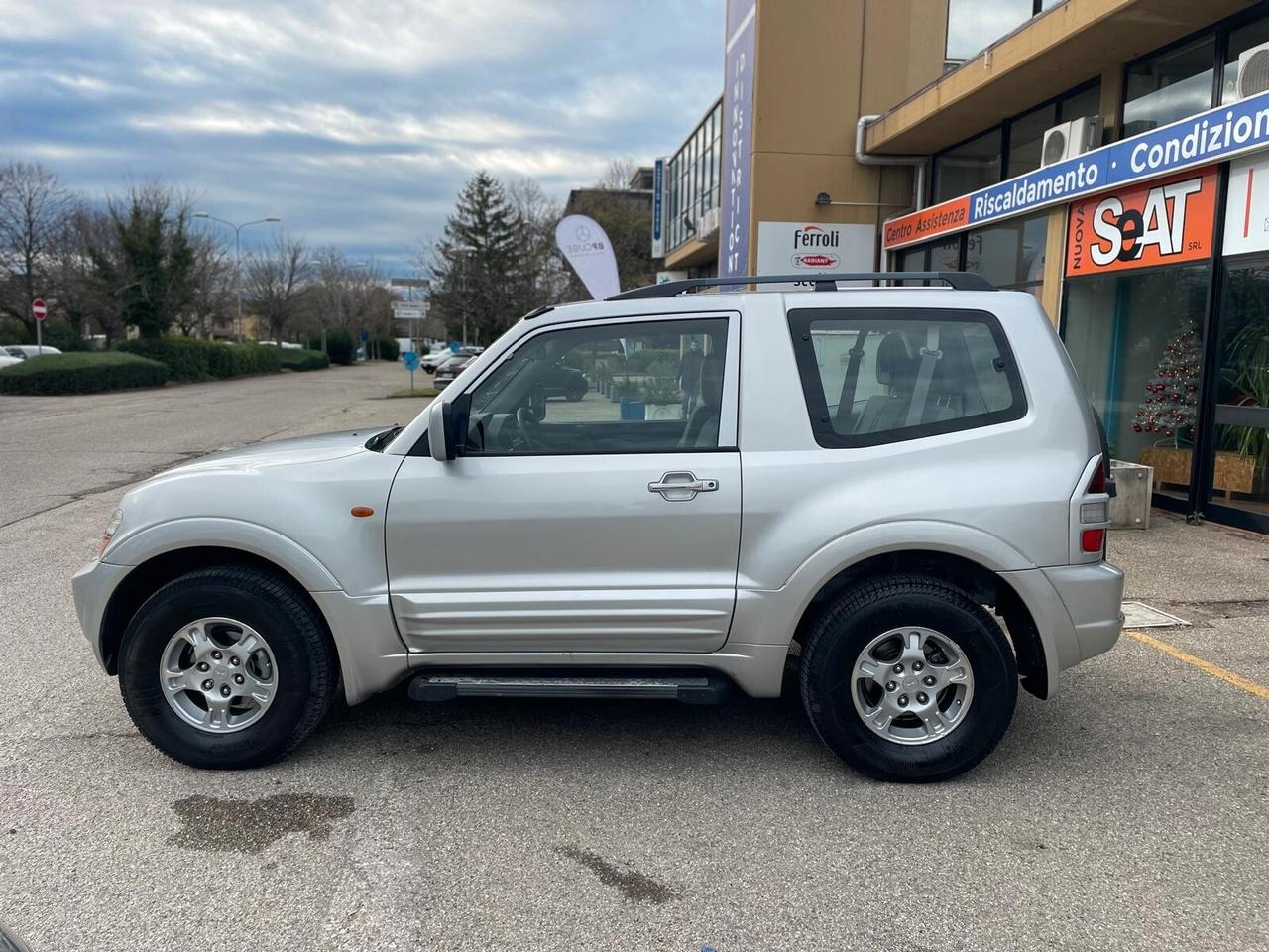 Mitsubishi Pajero 3.2 16V DI-D 3p. GLX