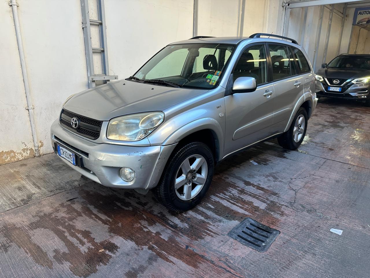 Toyota RAV 4 RAV4 2.0 16V cat 5 porte Sol