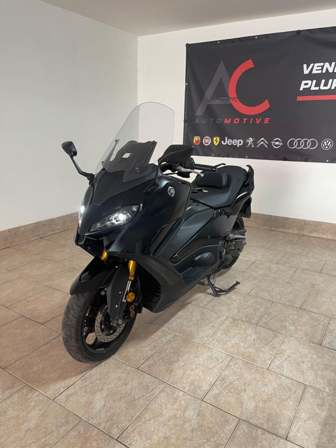 Yamaha TMAX 560 TECH-MAX
