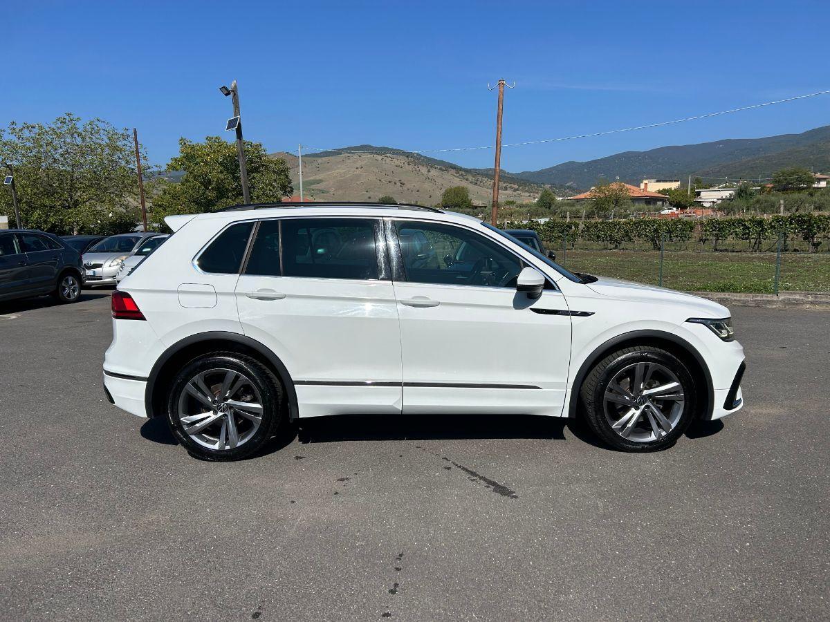 VOLKSWAGEN - Tiguan - 2.0 TDI 150CV SCR DSG R-Line