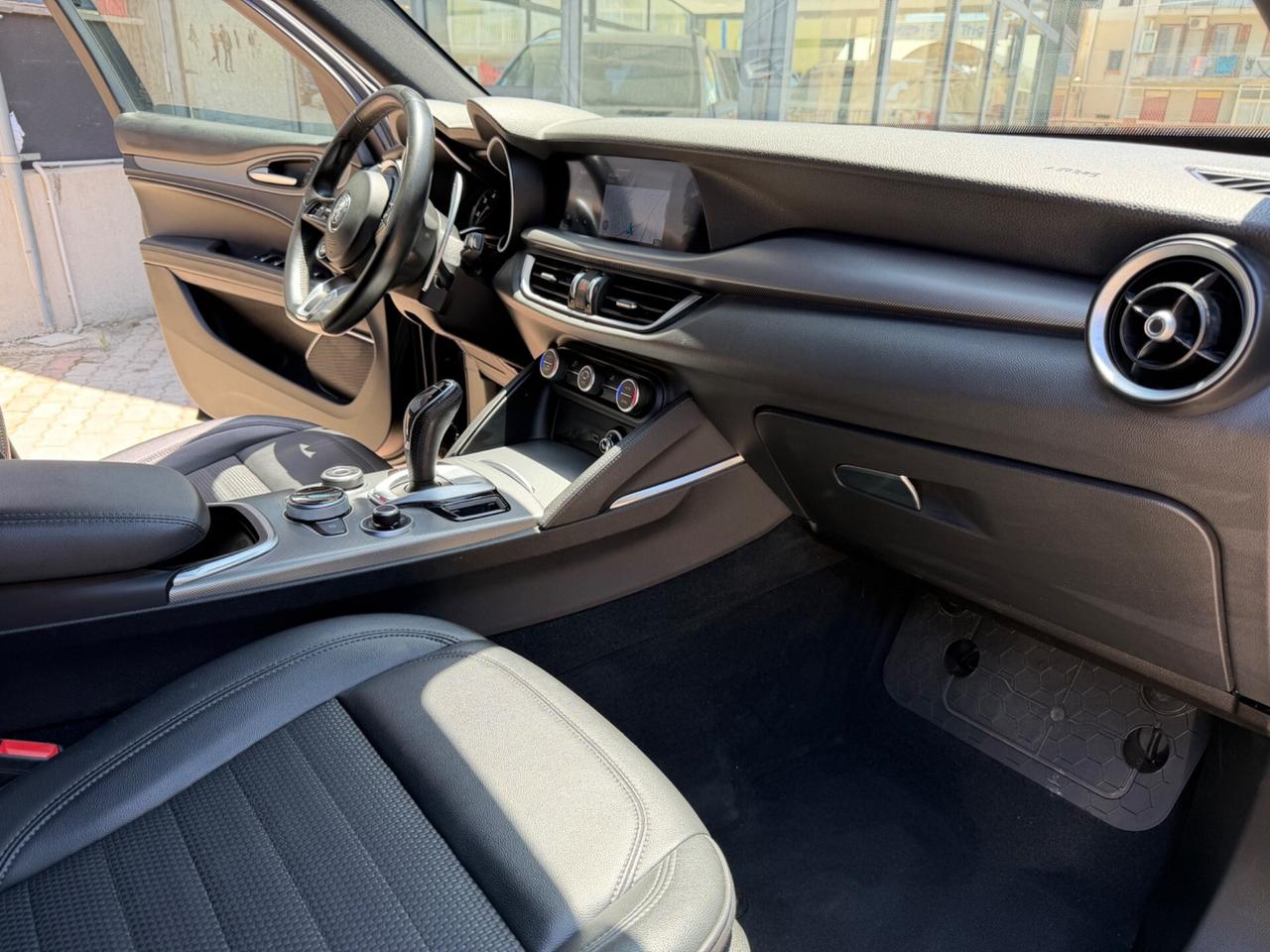 Alfa Romeo Stelvio 2.2 MJT 160 CV Veloce 2023