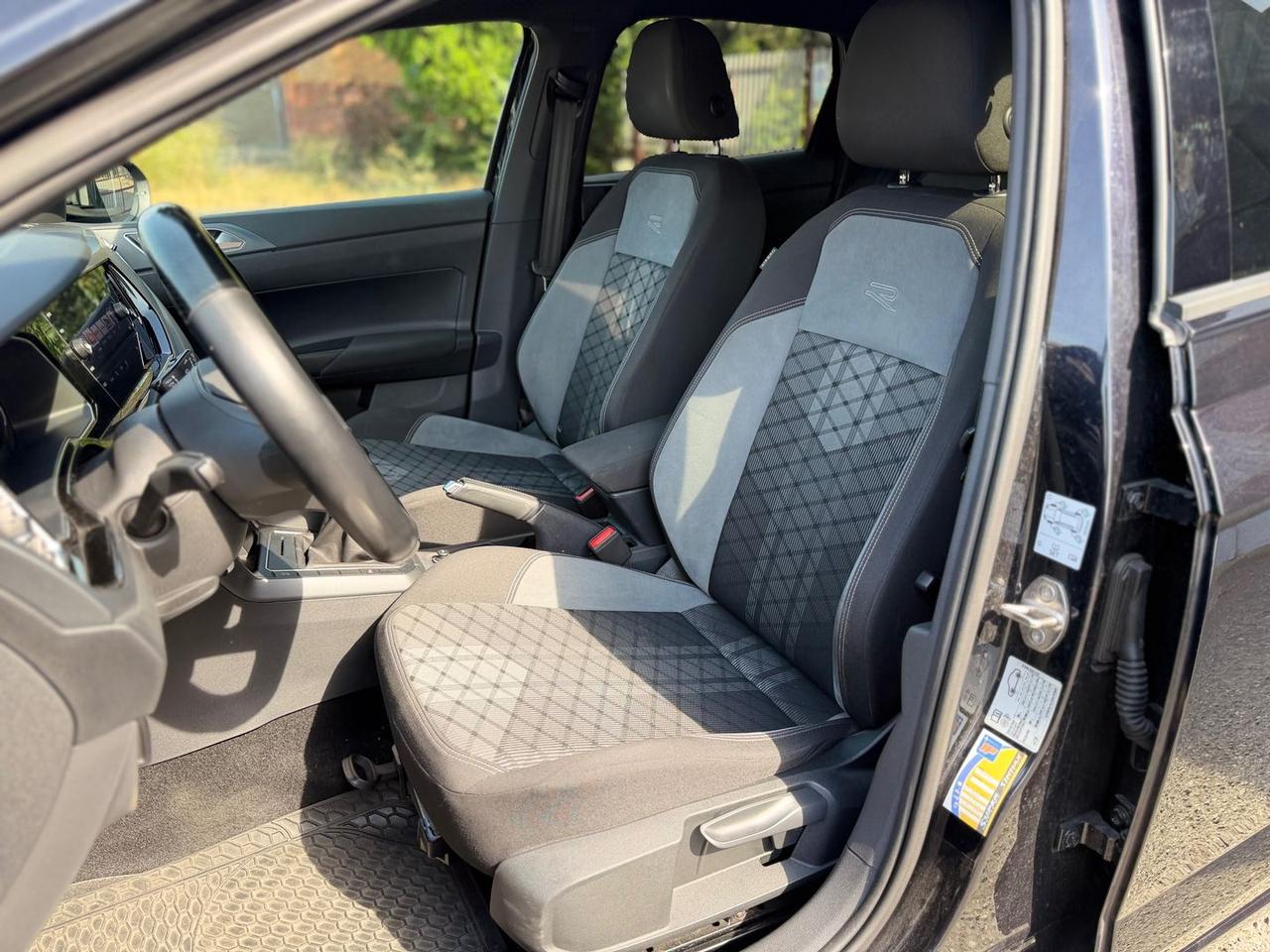 Volkswagen Taigo R Line 1.0 TSI #12036