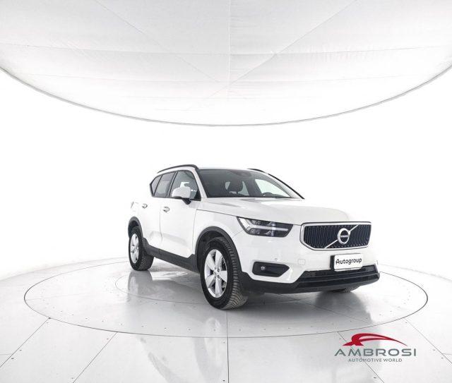 VOLVO XC40 D3 Momentum Pro