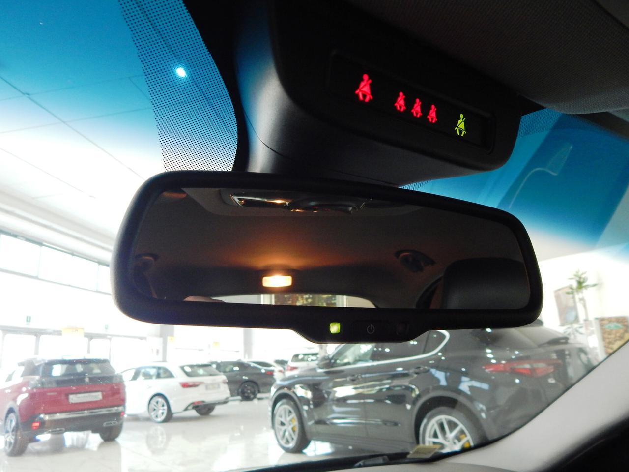 Alfa Romeo Giulietta 1.6 jtdm Distinctive 120cv NAVI-PELLE-PARK-LED