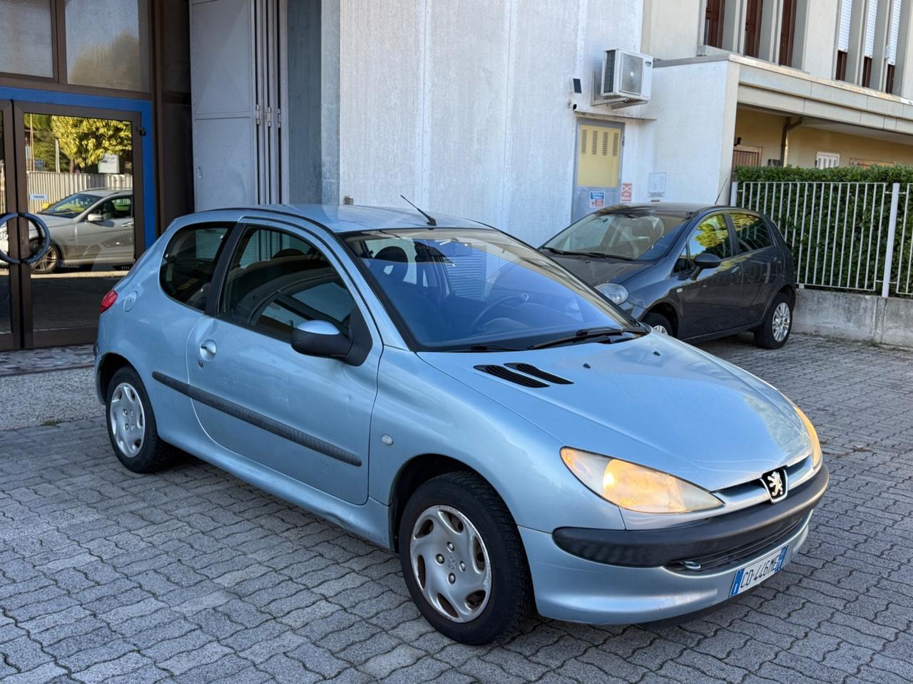 Peugeot 206 1.1 3p. XT