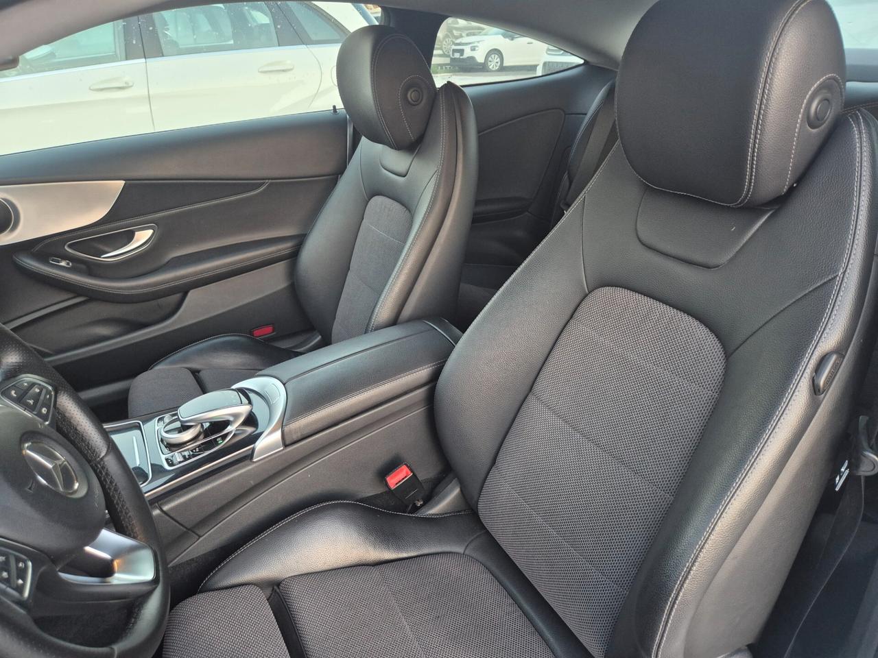 Mercedes-benz C 220 d 4 MATIC Coupé Sport