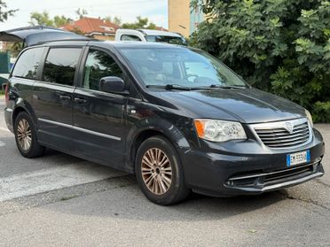 Lancia Voyager 2.8 Turbodiesel Platinum 163 CV