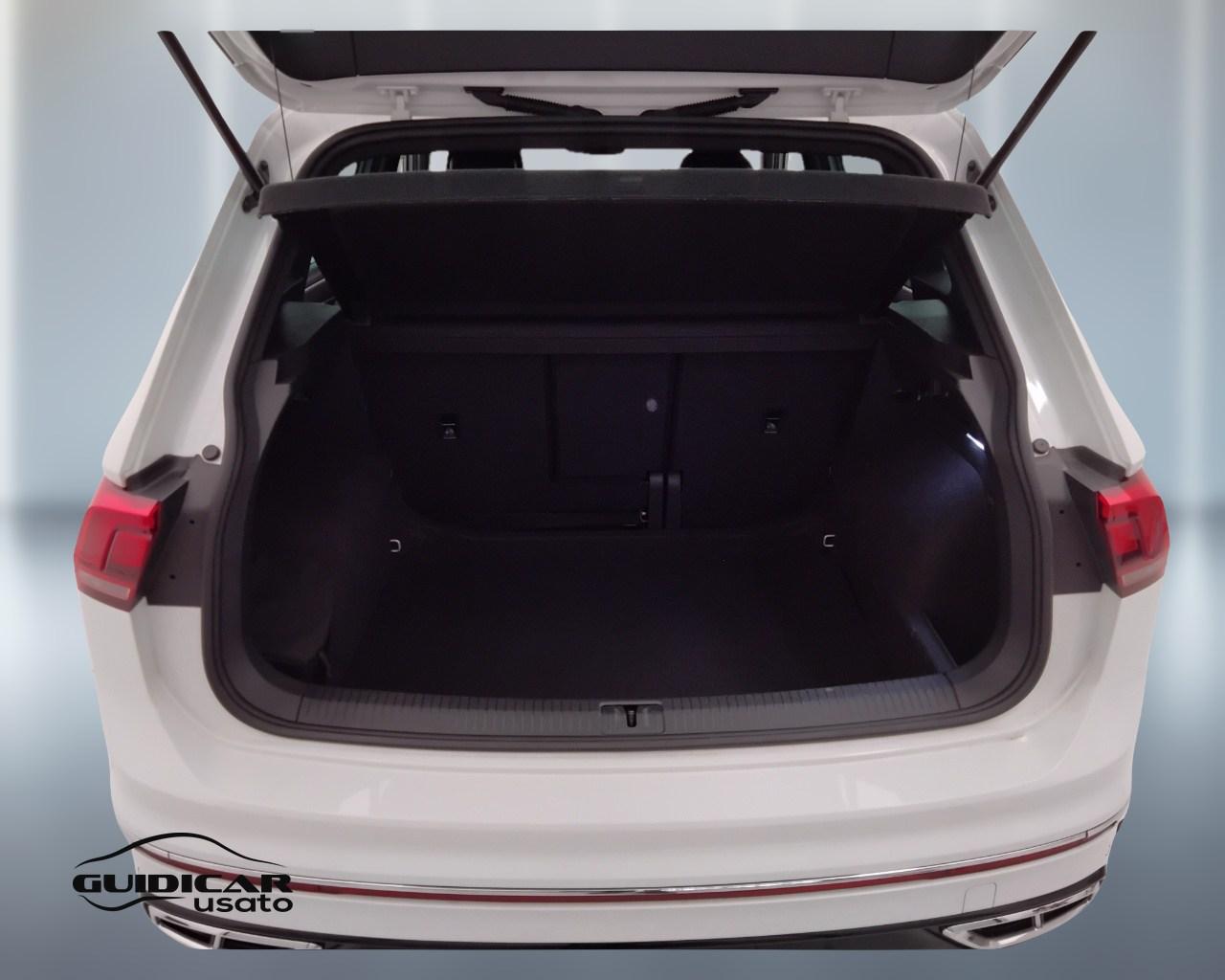 VOLKSWAGEN Tiguan II 2021 - Tiguan 1.5 tsi R-Line 150cv dsg